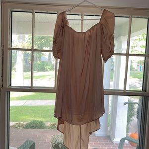 Soft pink puff sleeve dress